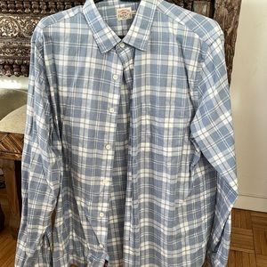 Faherty button up large flannel